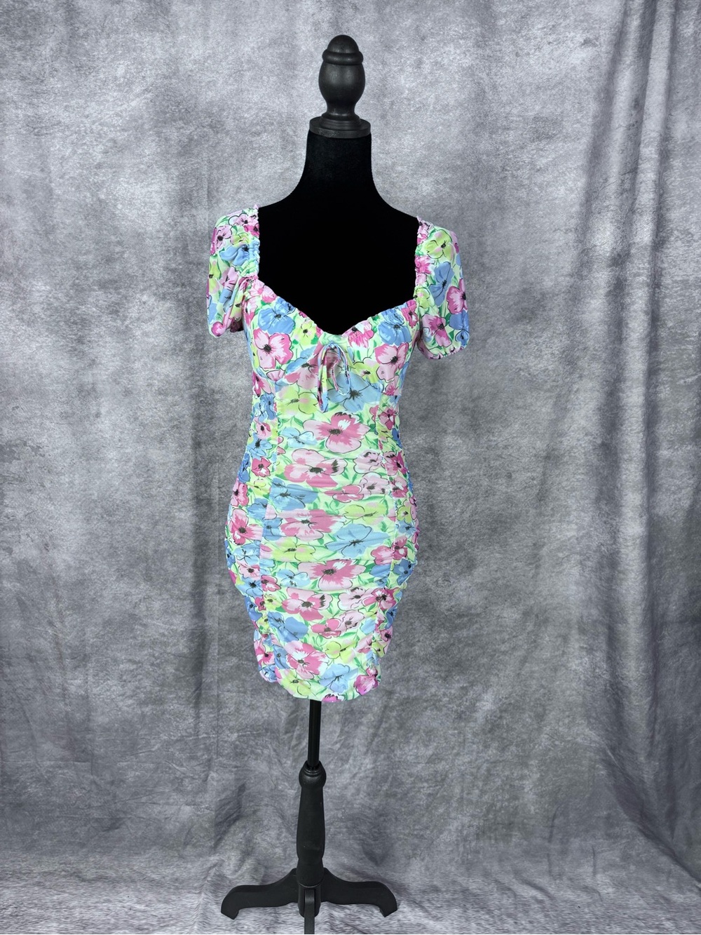 Divided Floral Sweetheart Ruched Dress